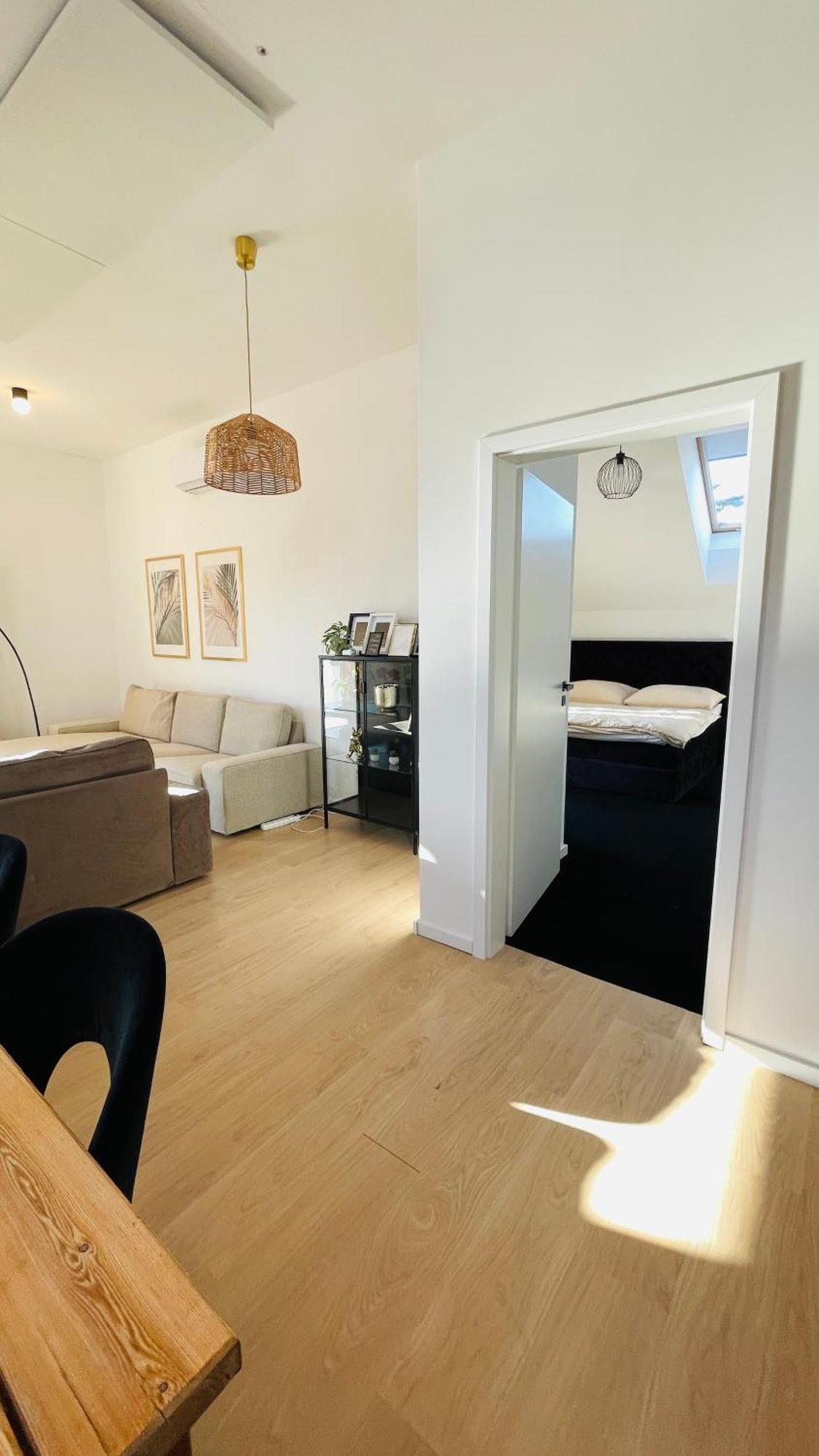 House Flow, 3 Room, Free 2 Parking Bratislava Exterior foto
