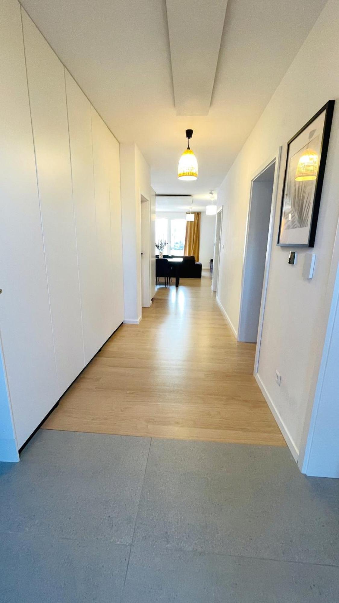 House Flow, 3 Room, Free 2 Parking Bratislava Exterior foto